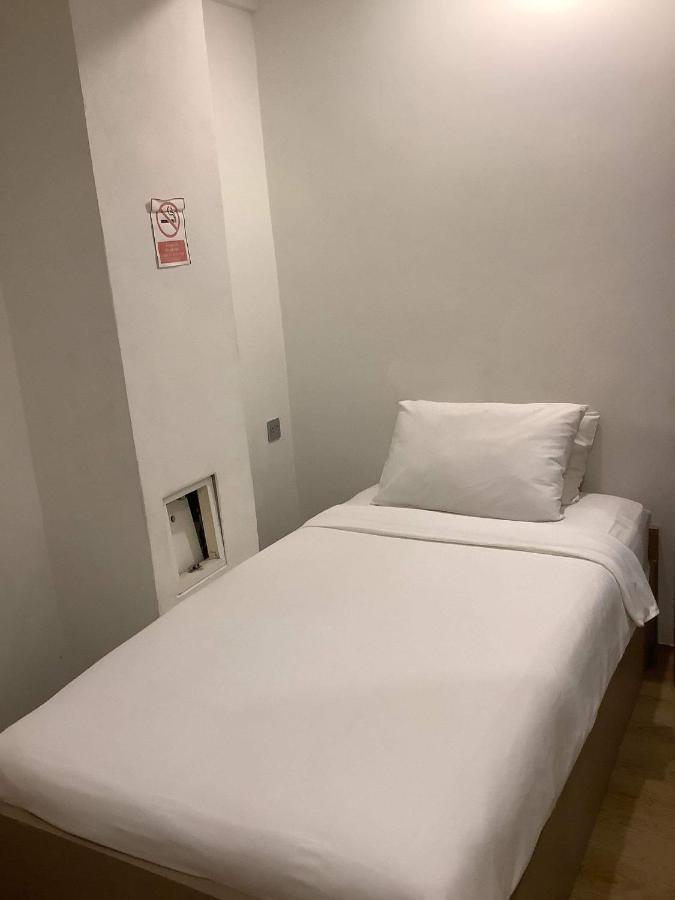 Cr.Hotel Makkasan Екстер'єр фото